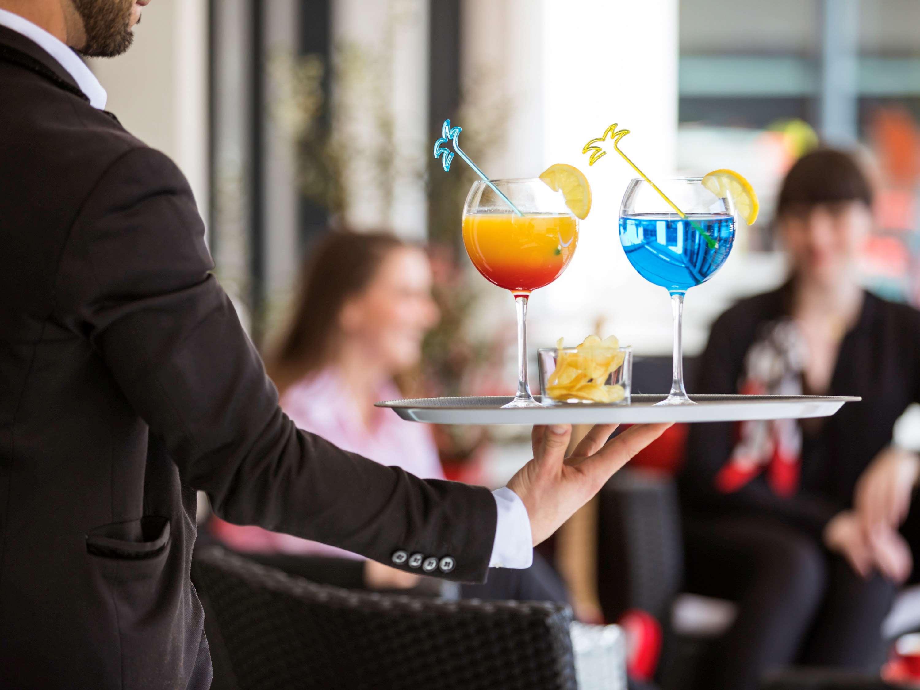 Ibis Saint Quentin En Yvelines - Velodrome Hotel Montigny-le-Bretonneux Eksteriør billede