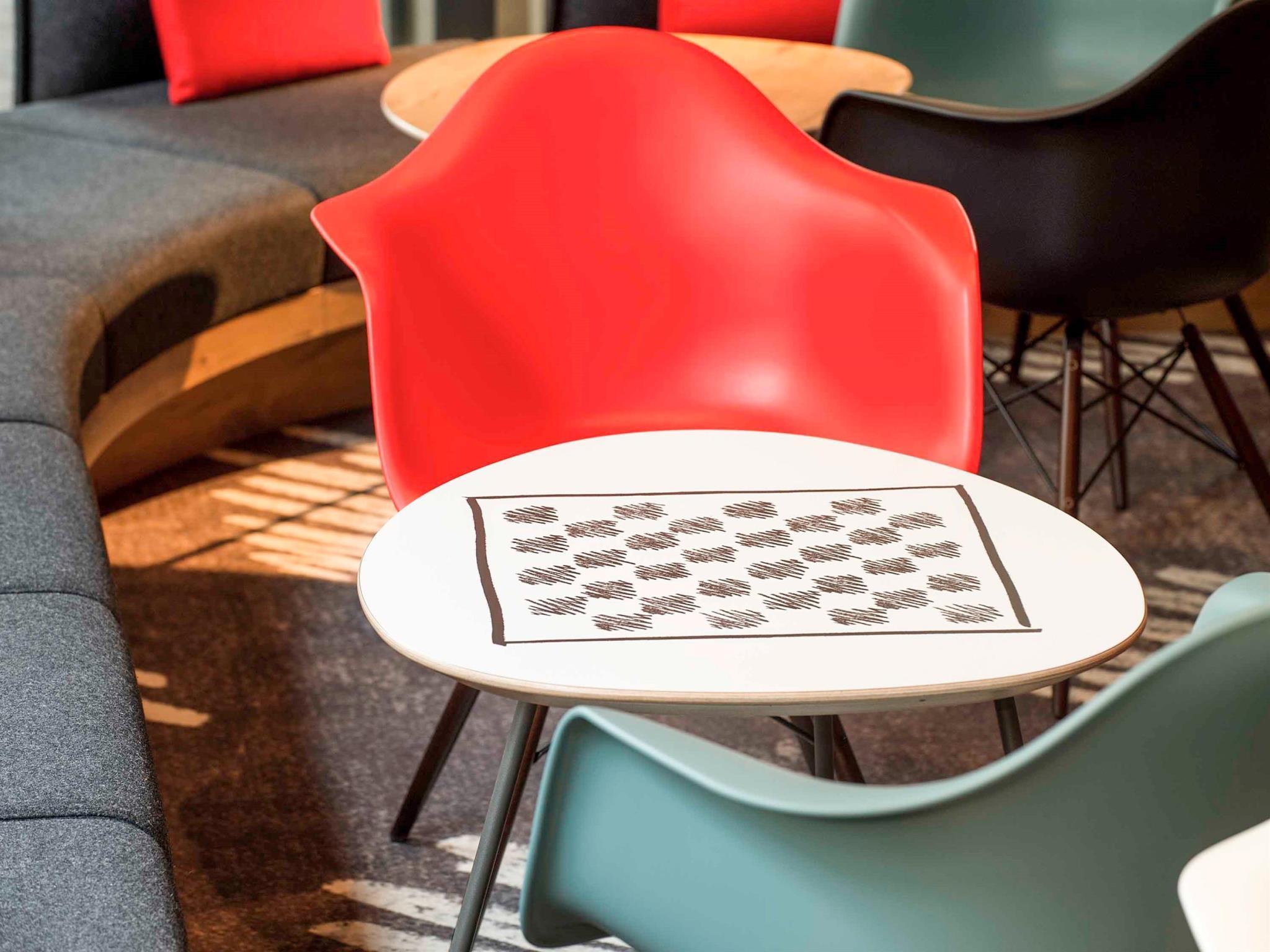 Ibis Saint Quentin En Yvelines - Velodrome Hotel Montigny-le-Bretonneux Eksteriør billede