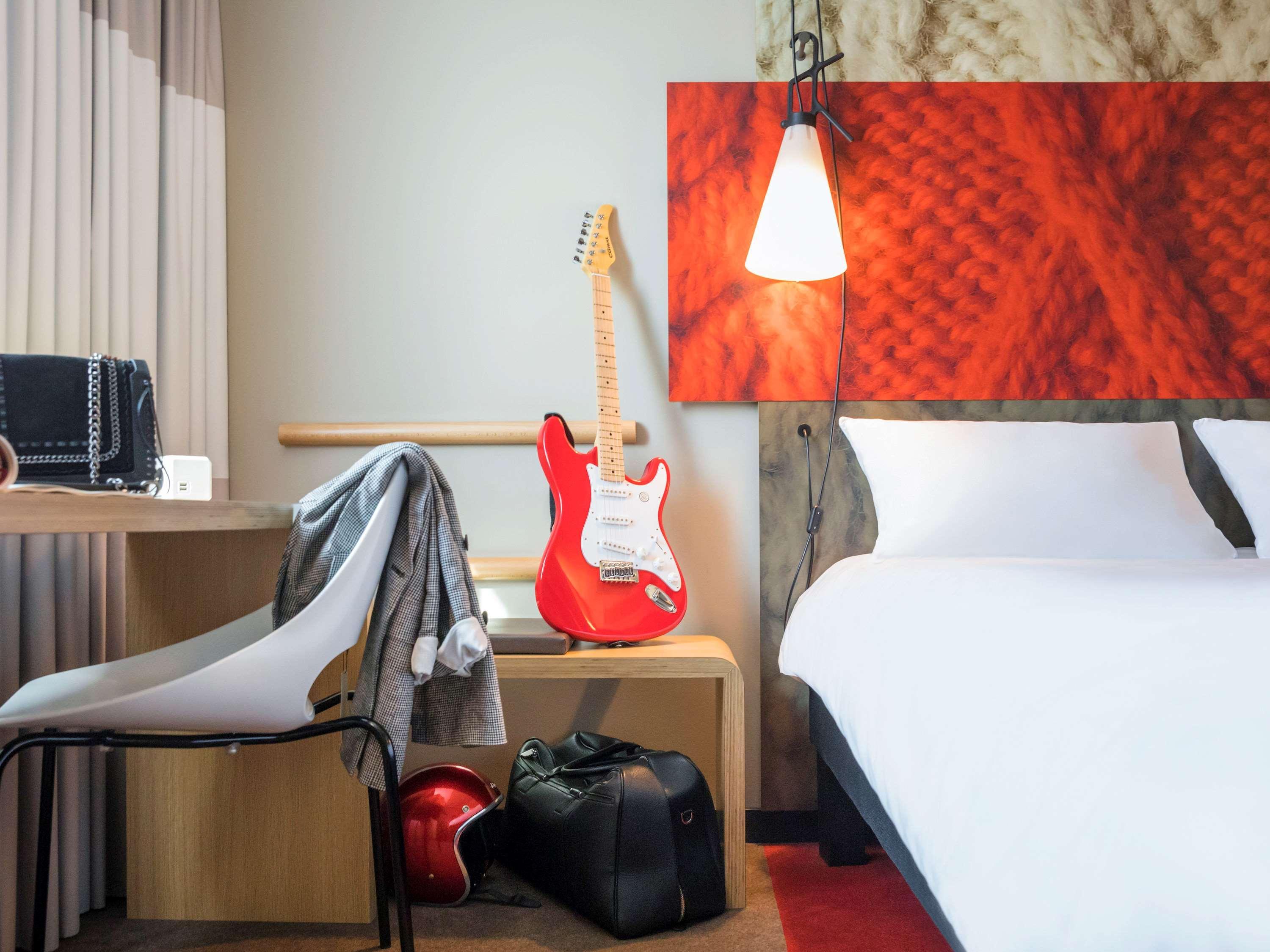 Ibis Saint Quentin En Yvelines - Velodrome Hotel Montigny-le-Bretonneux Eksteriør billede