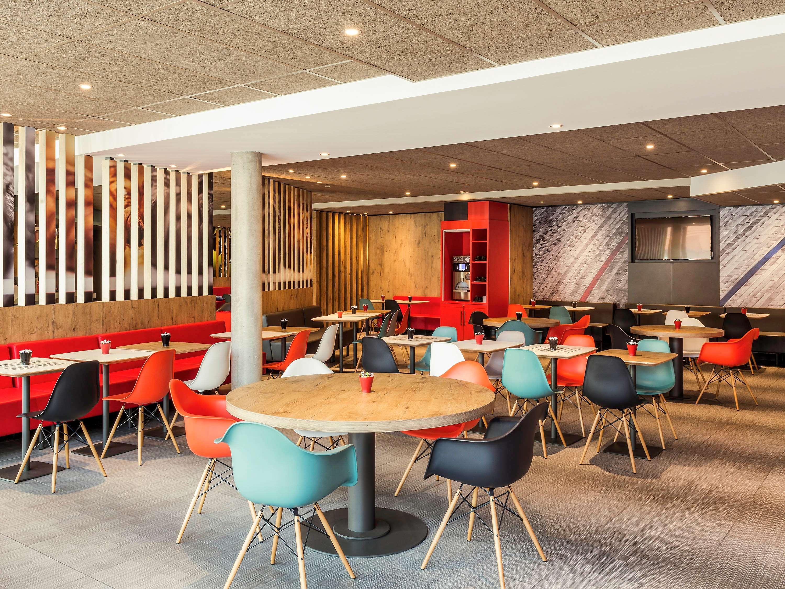 Ibis Saint Quentin En Yvelines - Velodrome Hotel Montigny-le-Bretonneux Eksteriør billede
