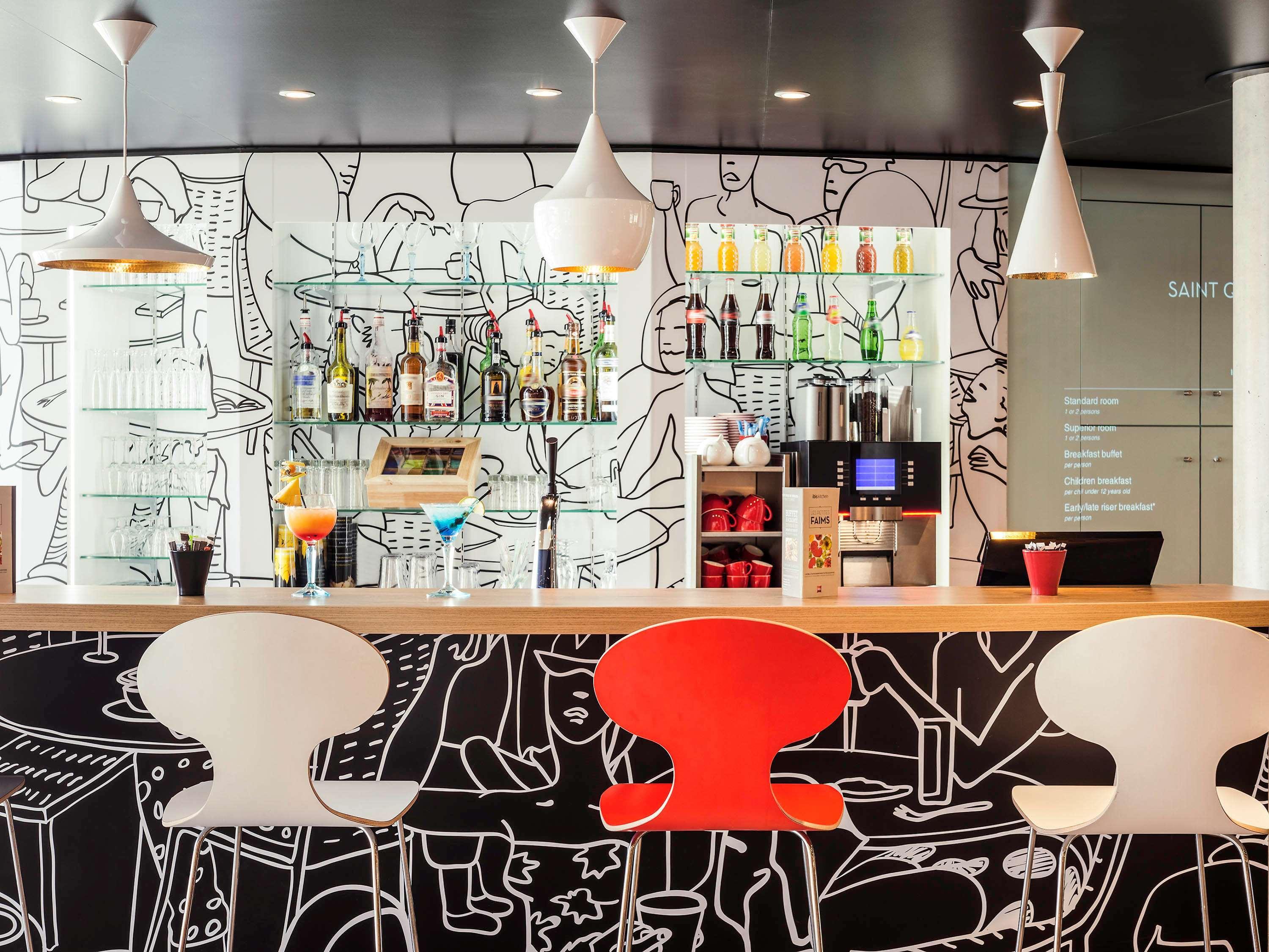 Ibis Saint Quentin En Yvelines - Velodrome Hotel Montigny-le-Bretonneux Eksteriør billede