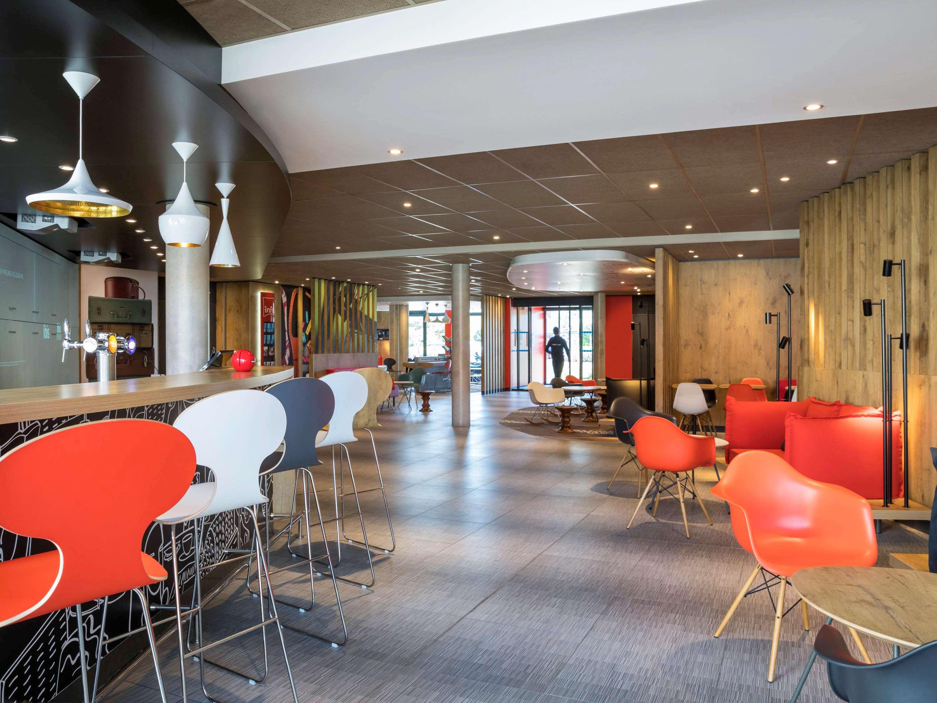 Ibis Saint Quentin En Yvelines - Velodrome Hotel Montigny-le-Bretonneux Eksteriør billede
