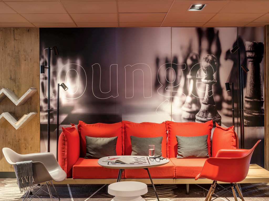Ibis Saint Quentin En Yvelines - Velodrome Hotel Montigny-le-Bretonneux Eksteriør billede