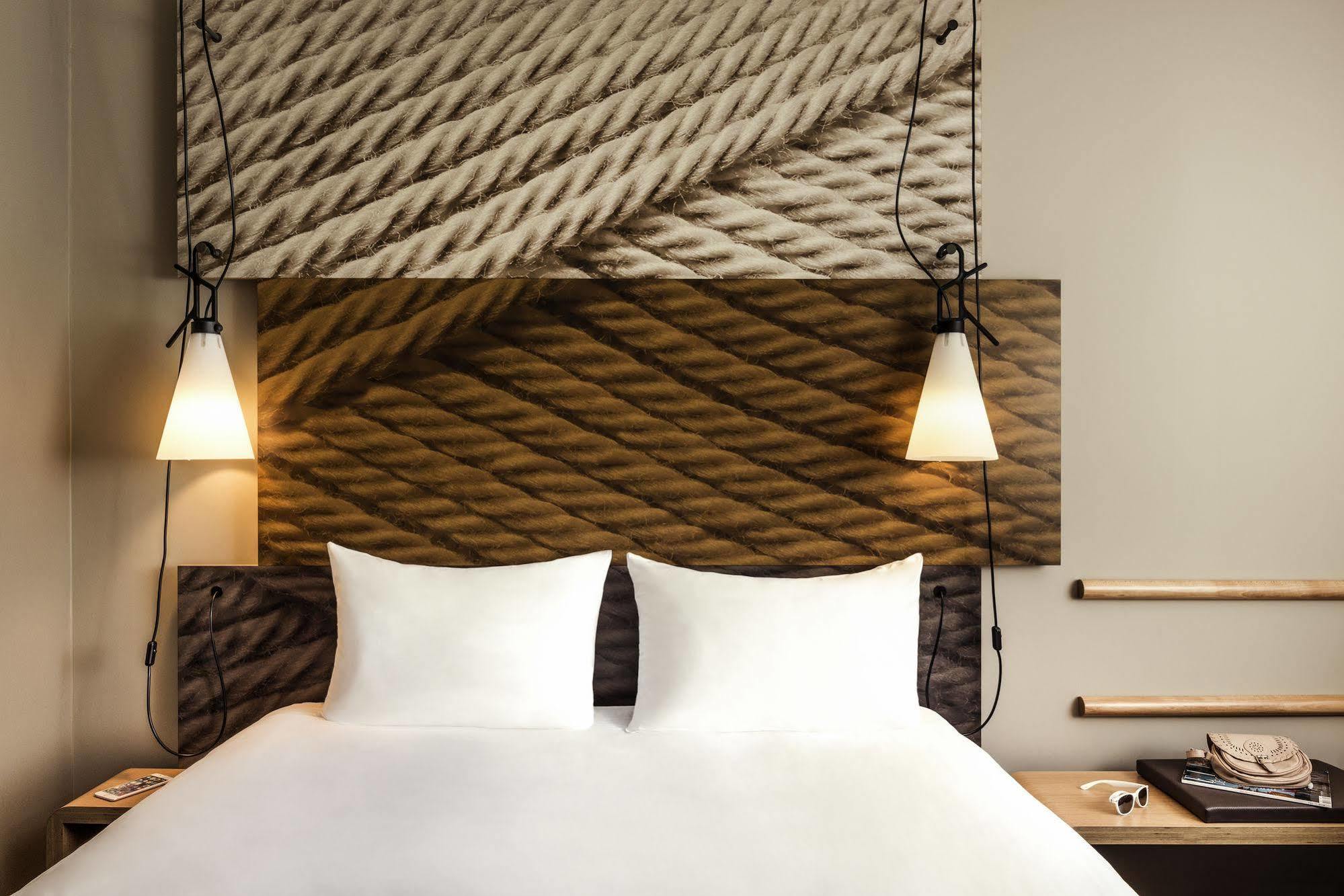 Ibis Saint Quentin En Yvelines - Velodrome Hotel Montigny-le-Bretonneux Eksteriør billede