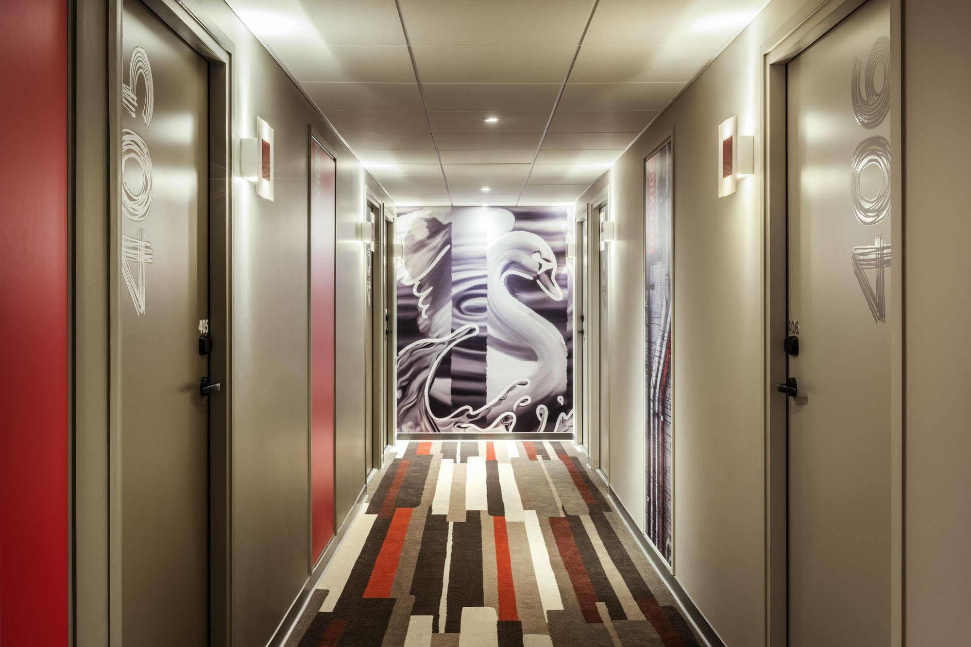 Ibis Saint Quentin En Yvelines - Velodrome Hotel Montigny-le-Bretonneux Eksteriør billede